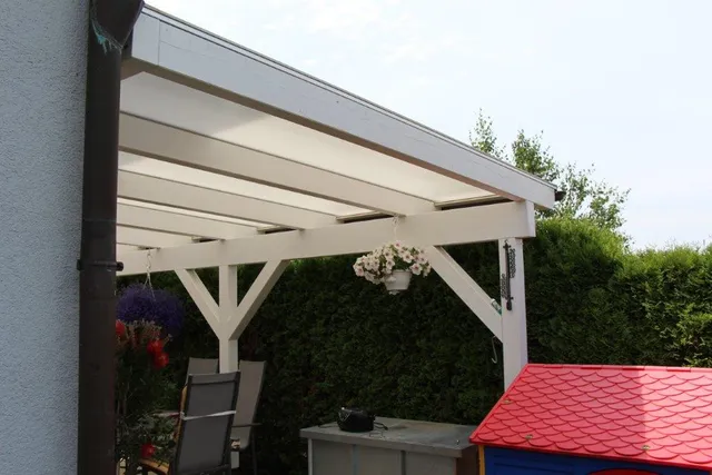 Terrassenüberdachung aus Holz